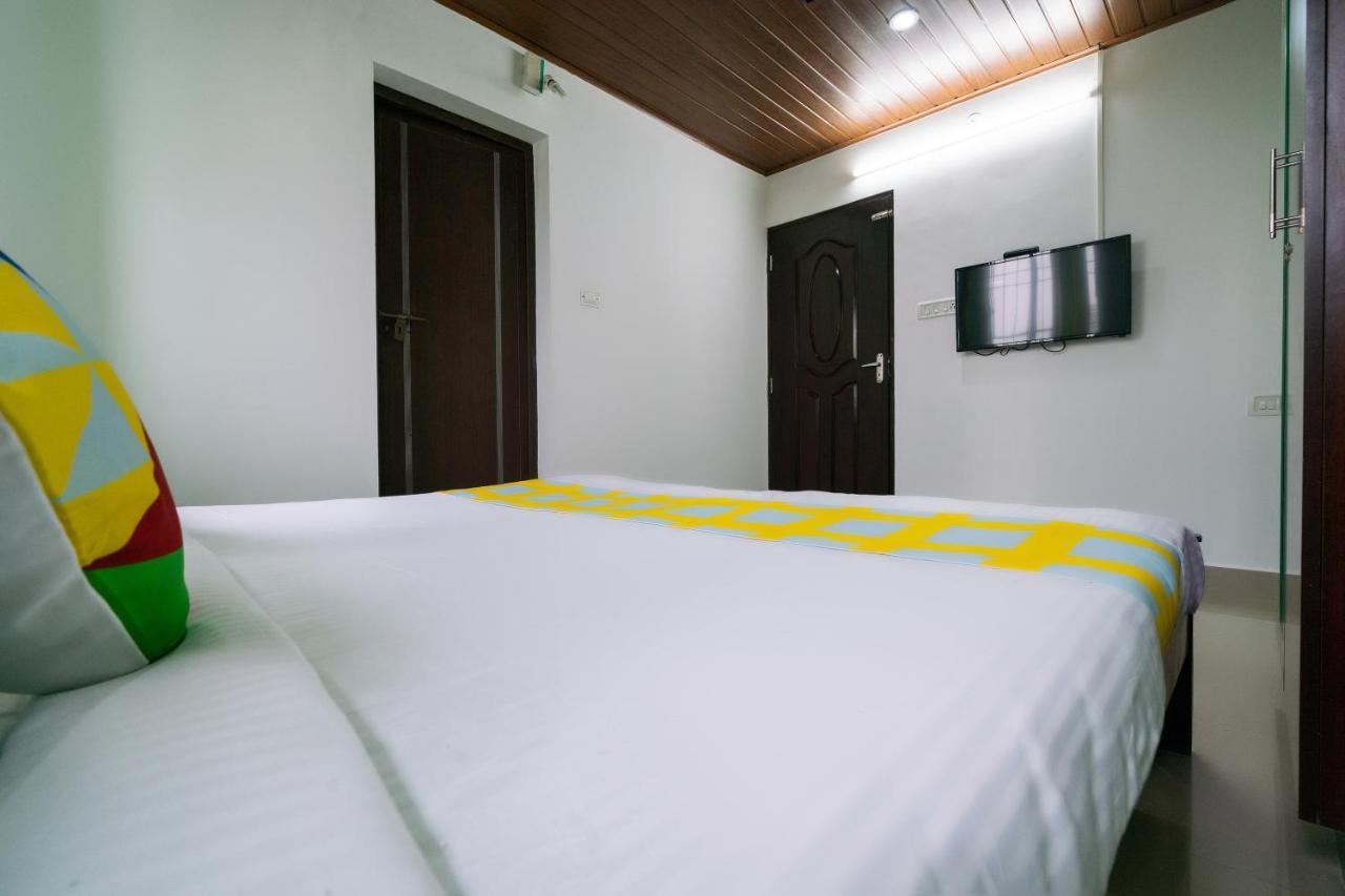 Oyo Home 49697 Aj Apartments Kochi Exteriér fotografie