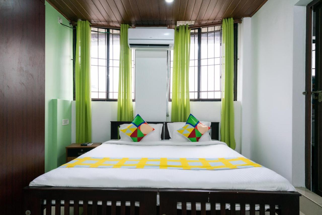 Oyo Home 49697 Aj Apartments Kochi Exteriér fotografie