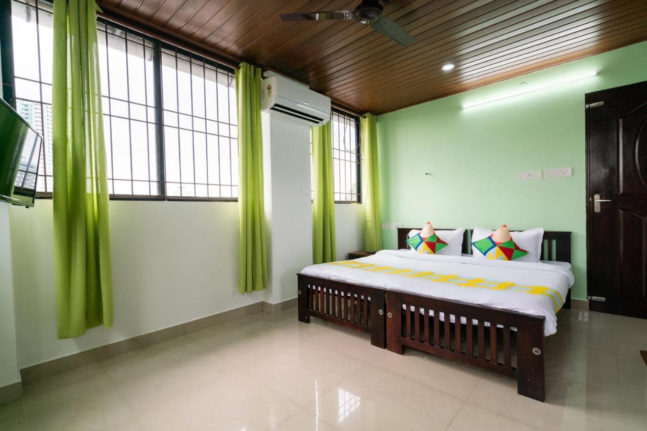 Oyo Home 49697 Aj Apartments Kochi Exteriér fotografie